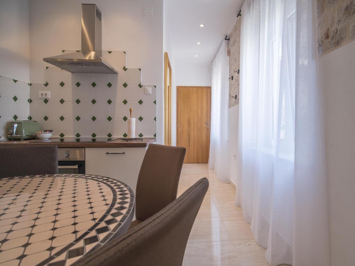Olive Grove Of Sibenik - Apartment With Gallery 外观 照片