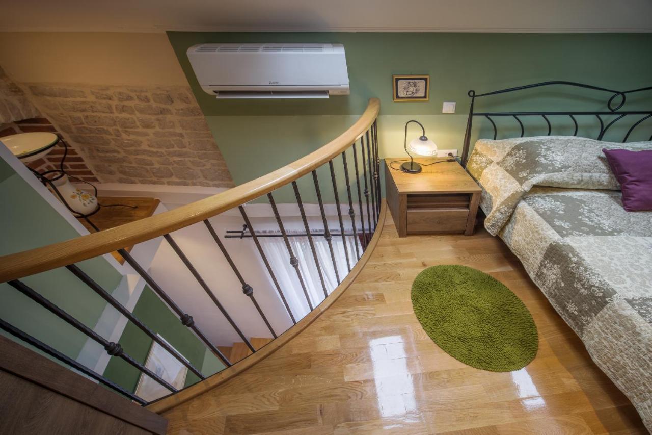 Olive Grove Of Sibenik - Apartment With Gallery 外观 照片